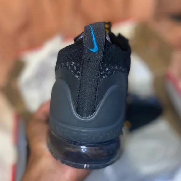 Nike VaporMax 21 FK - Picture 11 of 13